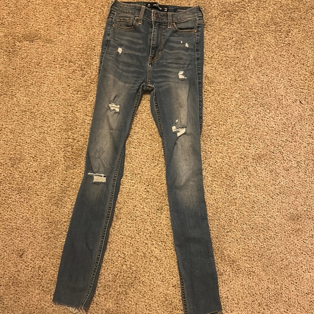 Hollister Ripped jeans